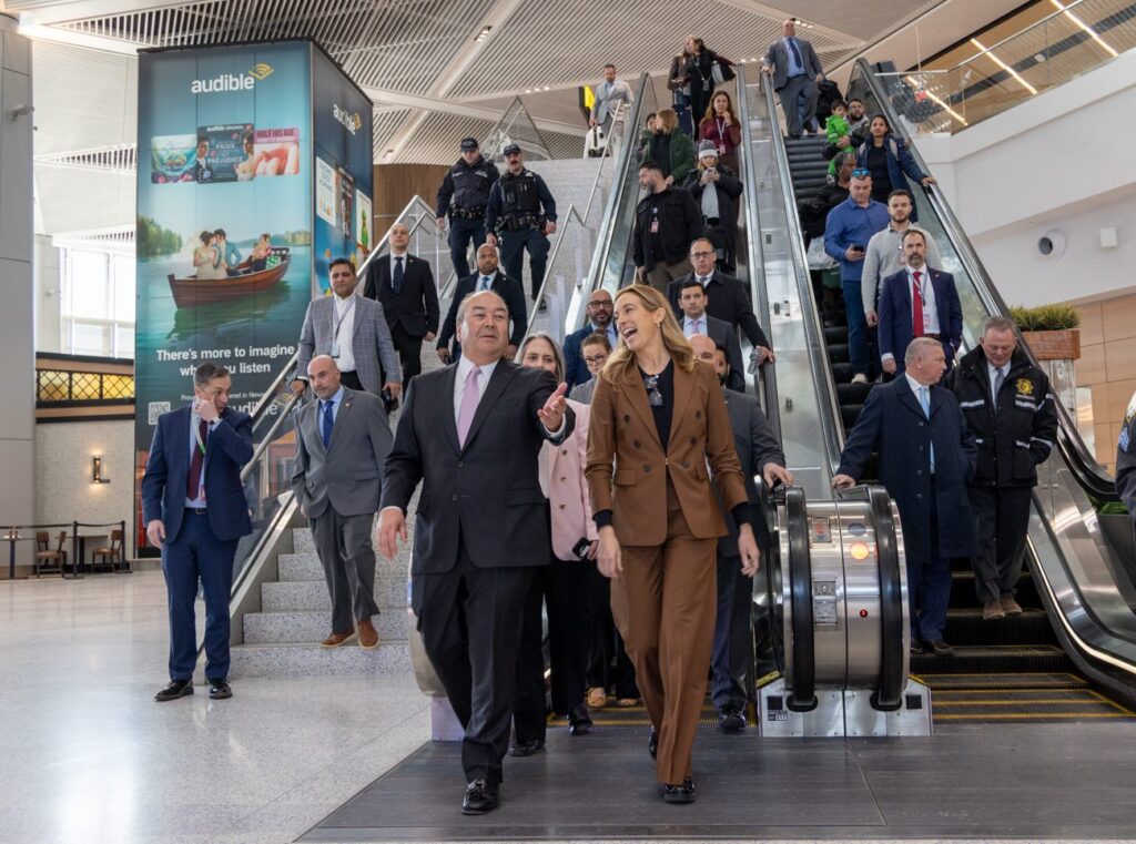 20260204-EWR-NJ-Governor-Sherrill-and-Chairman-OToole-Tour-136-e1770670066963